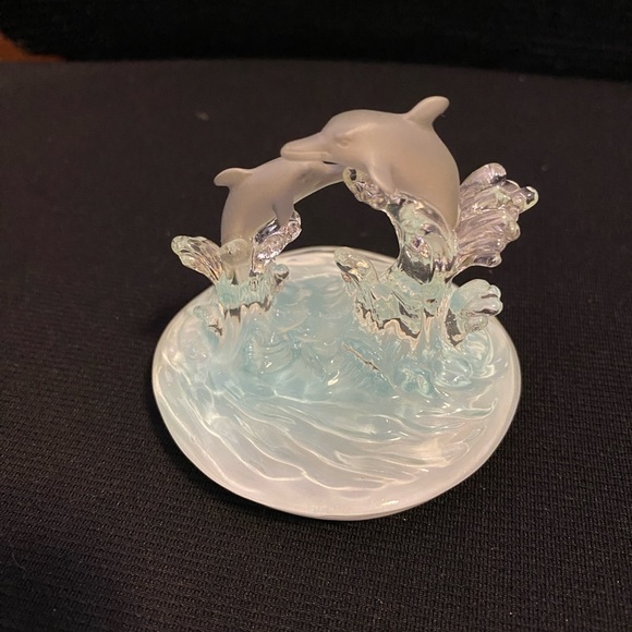 Christian Riese Lassen Porcelain Music Box.Dolphin Majesty.  Dated 2002 - Picture 8 of 8